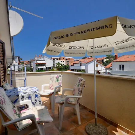 Gemuetliche In Novigrad Mit Grill By Interhome Novigrad Istria