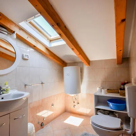 Gemuetliche In Novigrad Mit Grill By Interhome Novigrad Istria