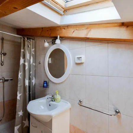 Gemuetliche In Novigrad Mit Grill By Interhome Διαμέρισμα Novigrad Istria