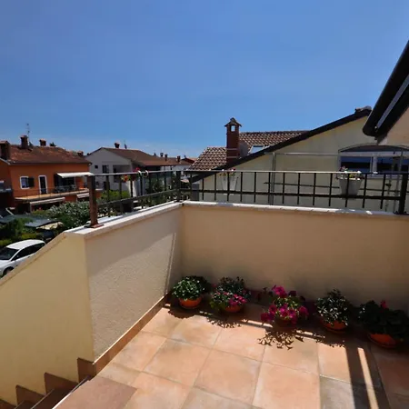 Διαμέρισμα Gemuetliche In Novigrad Mit Grill By Interhome